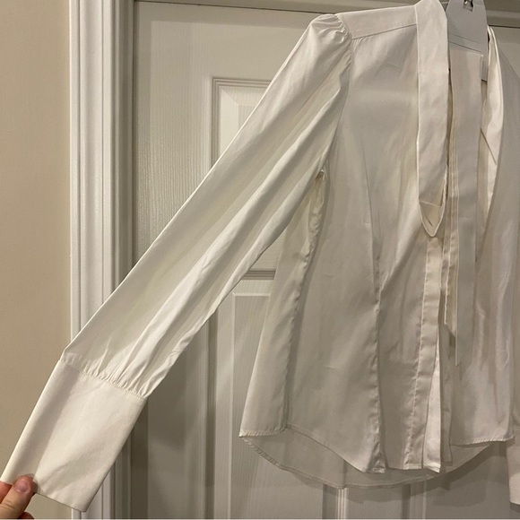 Moloh Elegant White Blouse with Tie Detail Shirt - Picture 3 of 9